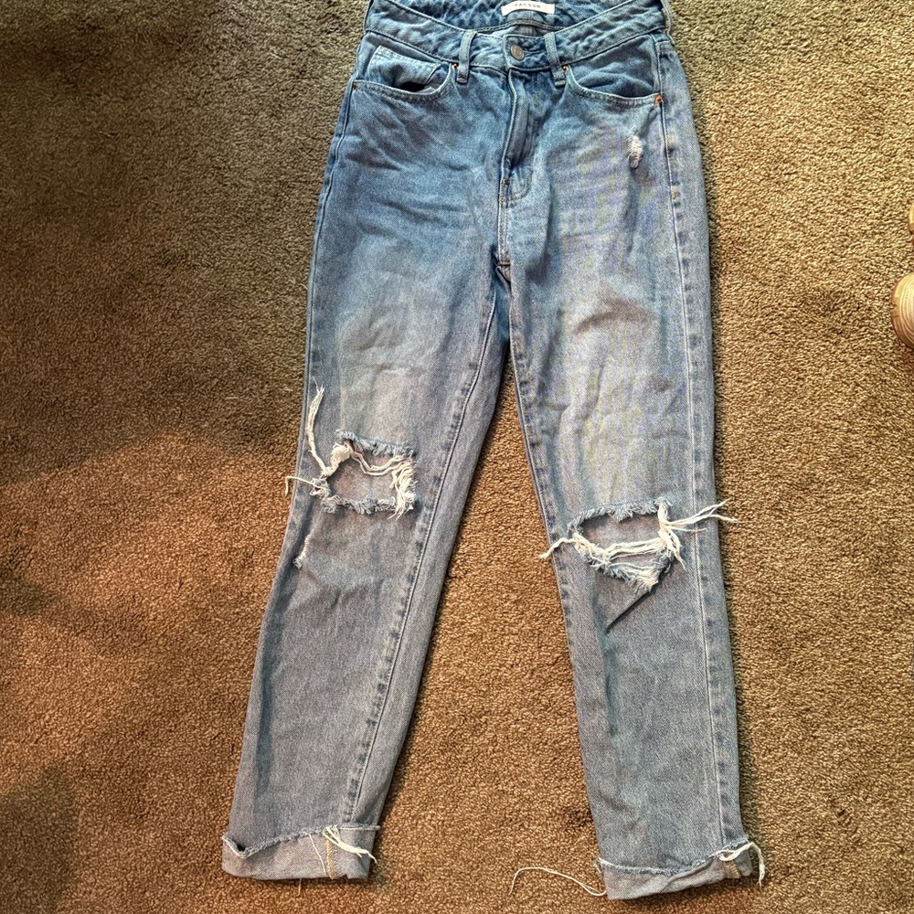 PacSun Mid-Rise Mom Jeans
